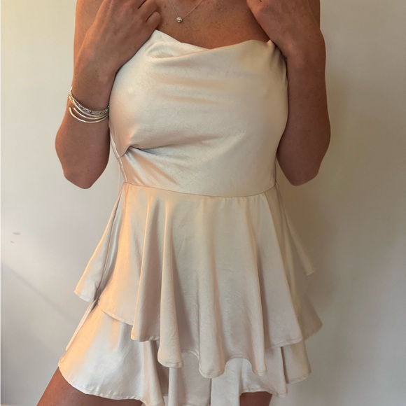 Elegant Cream Silk Romper - Picture 1 of 4